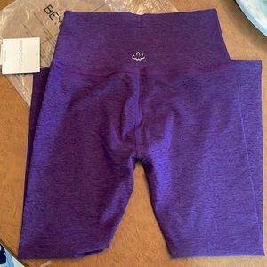 BNWT Beyond Yoga high waisted midi leggings